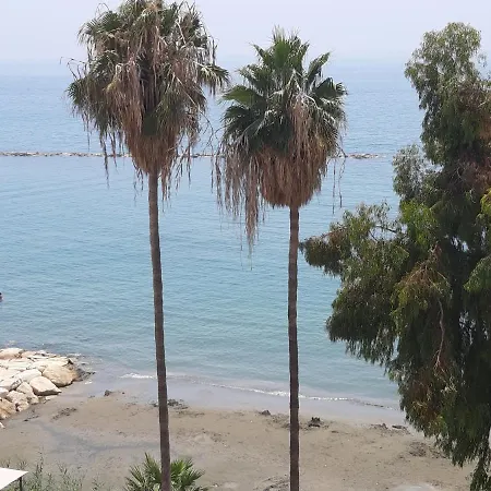 Beachfront Λεμεσός